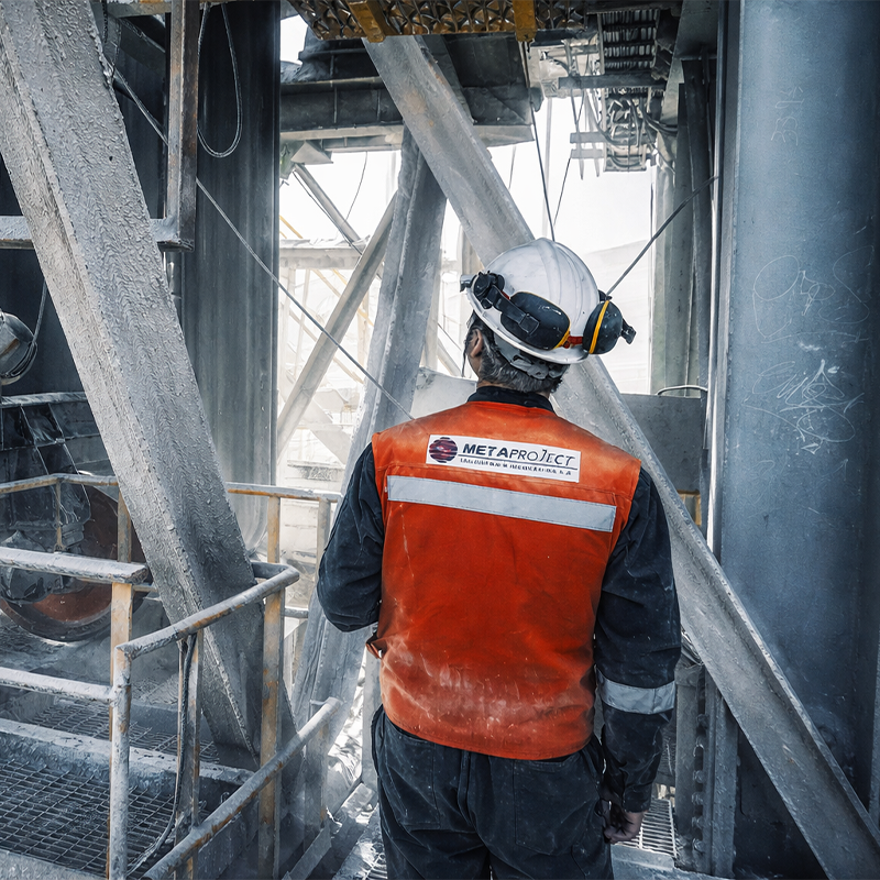 Metaproject Argentina -Apoyo en la construcción